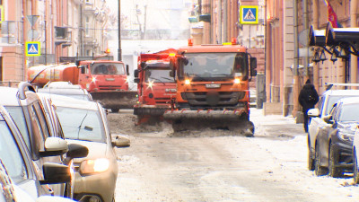 За сутки в петербургские пункты утилизации отправили 3,5 тысячи кубометров снежных масс