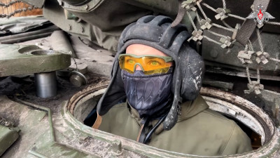 Танкисты продолжают громить опорники противника