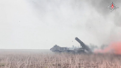 Реактивщики «прочесывают» огнем вражеские позиции