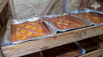 Специалисты МТО группировки войск «Центр» показали, как пекут хлеб для бойцов на передовой