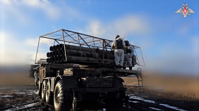 Расчеты РСЗО «Ураган» поражают артиллерийские батареи, бронетехнику и пункты управления ВСУ