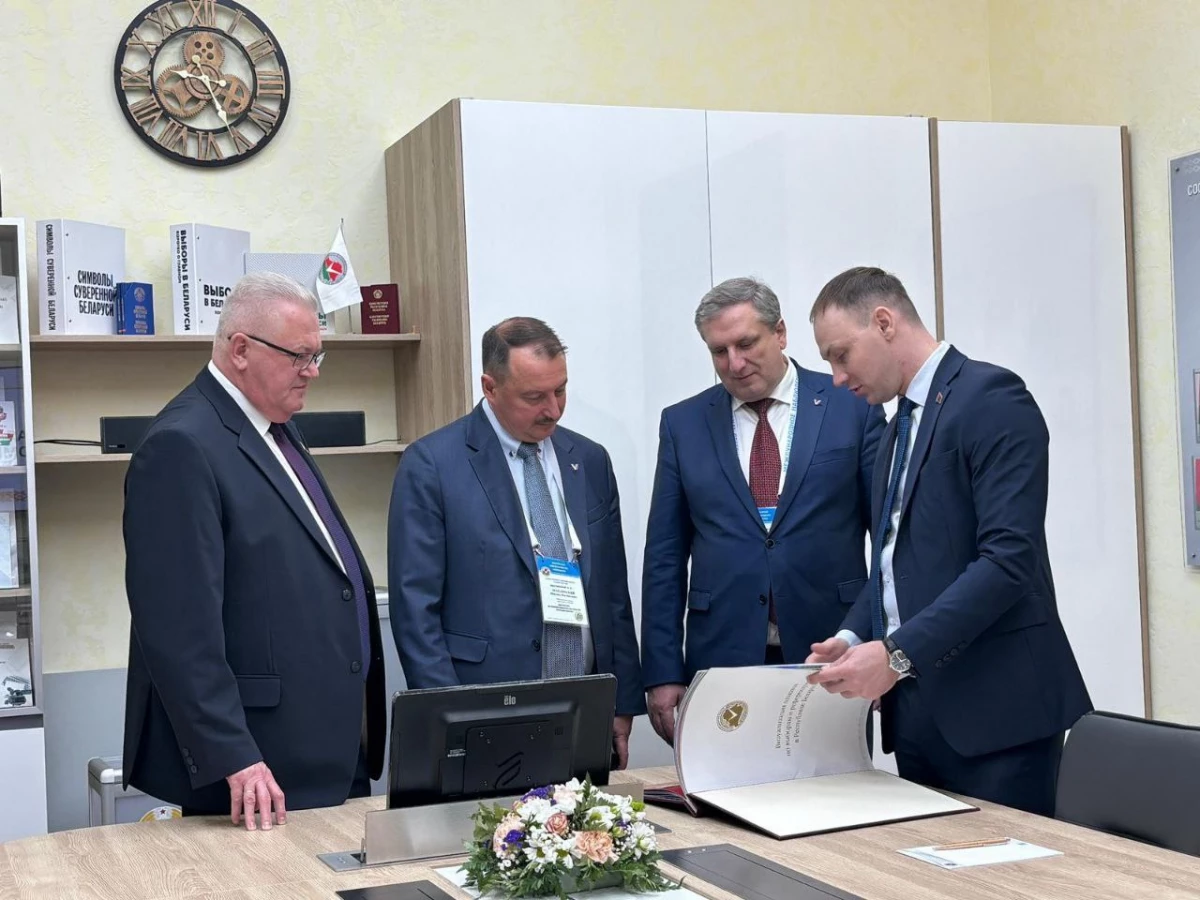 Максим Мейксин о выборах президента в Республике Беларусь: Работа выстроена на высоком уровне - tvspb.ru