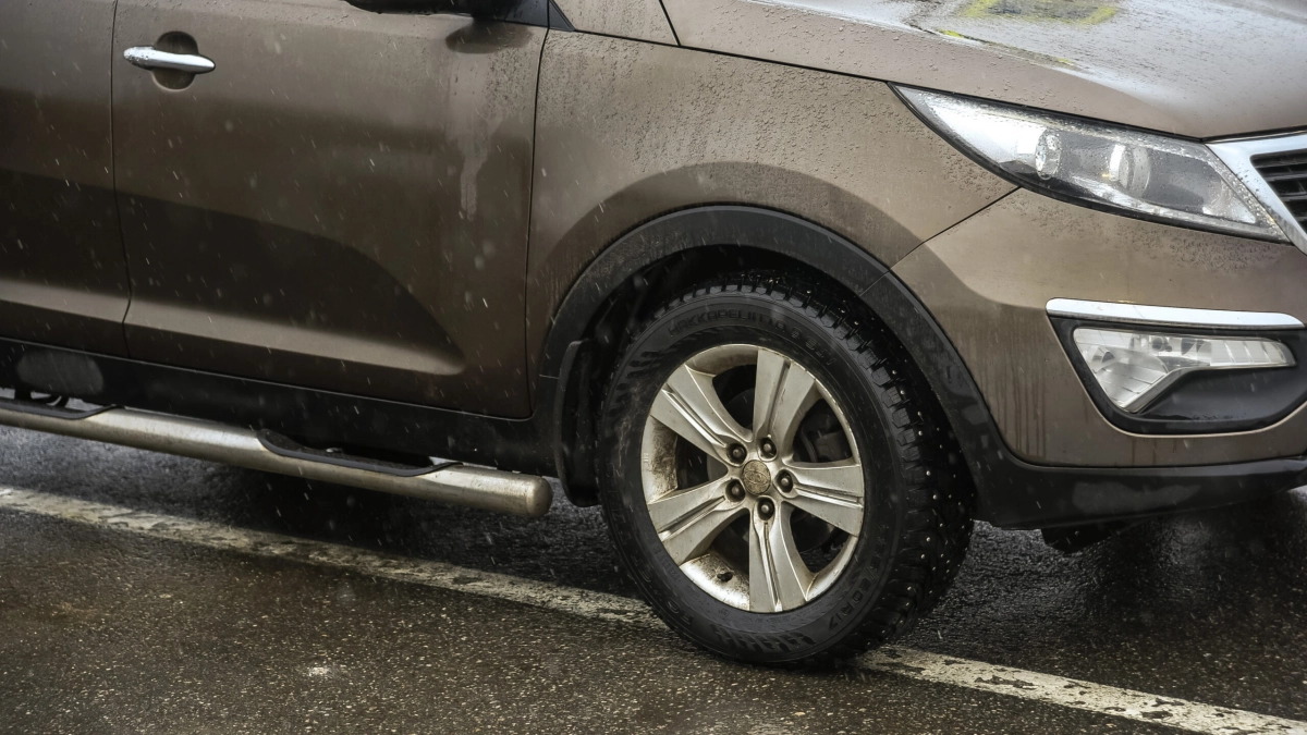 Под Кингисеппом «шашечник» погиб на Skoda после столкновения с Lada - tvspb.ru