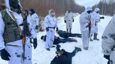 Пограничники пресекли попытку четырех иностранцев незаконно пересечь границу России