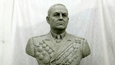 В Московском парке Победы установят памятник маршалу Захарову