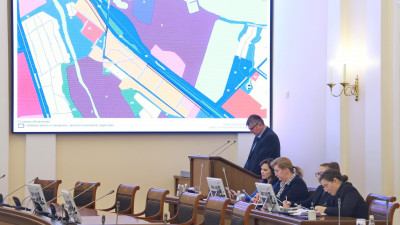 Александр Беглов: Город развивает дорожную сеть Колпинского района и реконструирует улицы рядом с железной дорогой