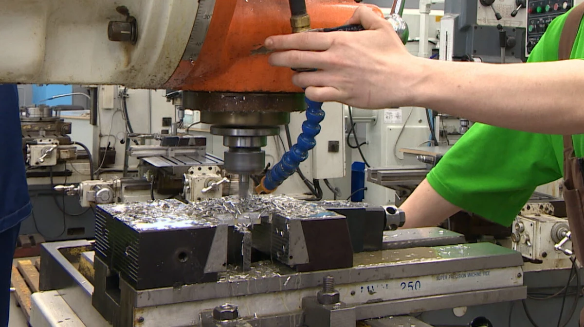 Минтруд предложил расширить список профессий для альтернативной службы - tvspb.ru