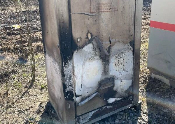 В Петербурге мужчину осудили на 12 лет за поджог батарейного шкафа на железной дороге - tvspb.ru