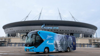 «Зенит» представил новую ливрею клубного автобуса