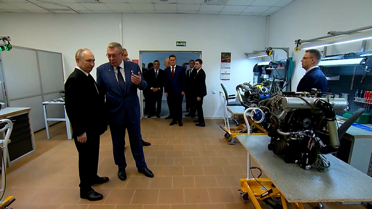 Президент искренне гордится успехами тружеников ОПК - tvspb.ru