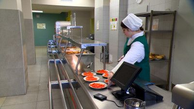 На организацию бесплатного питания для школьников Петербург выделит 36 млрд рублей