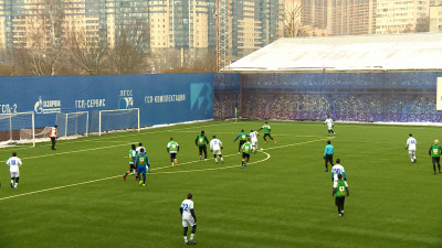 В Калининском районе прошел матч ветеранов, посвященный футболу в блокадном Ленинграде