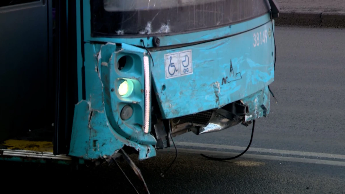 Что известно о водителе, который был за рулем автобуса, устроившего смертельное ДТП на Варшавской - tvspb.ru