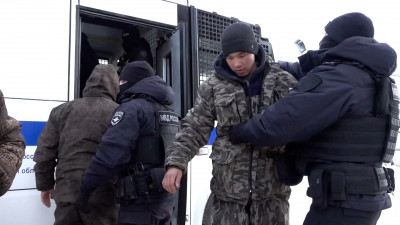 В промзонах и на стройках Петербурга прошли рейды по поиску нелегальных мигрантов