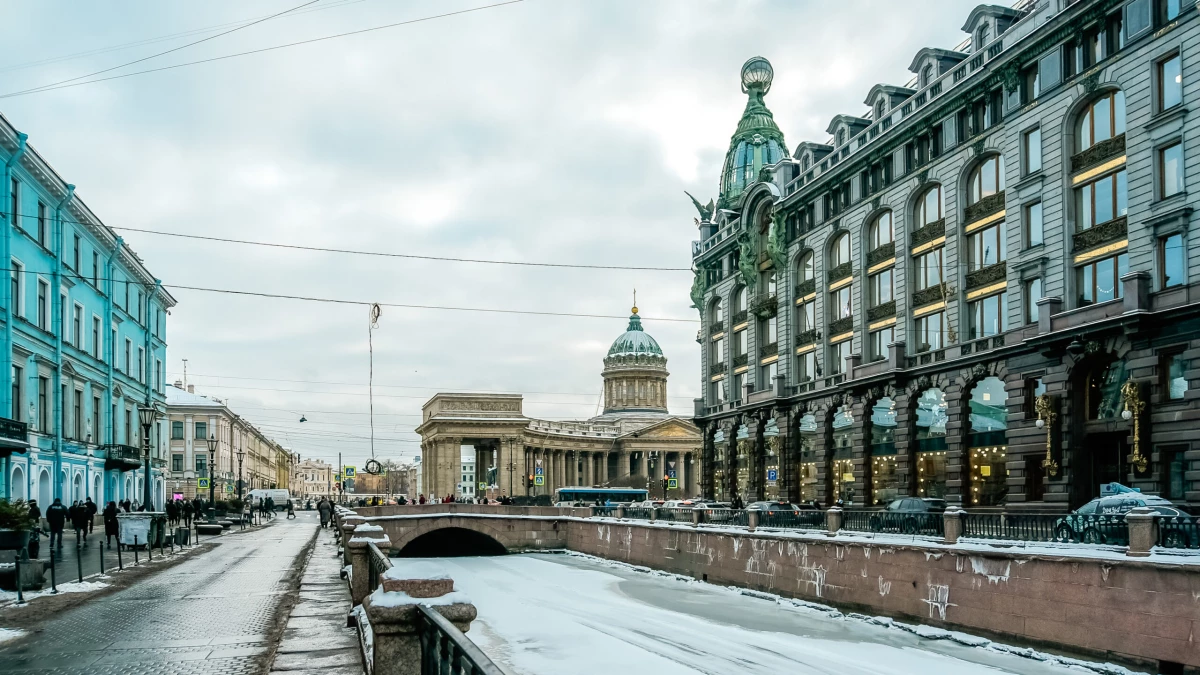 22 февраля в Северной столице ожидается облачная погода с прояснениями и небольшой снег - tvspb.ru