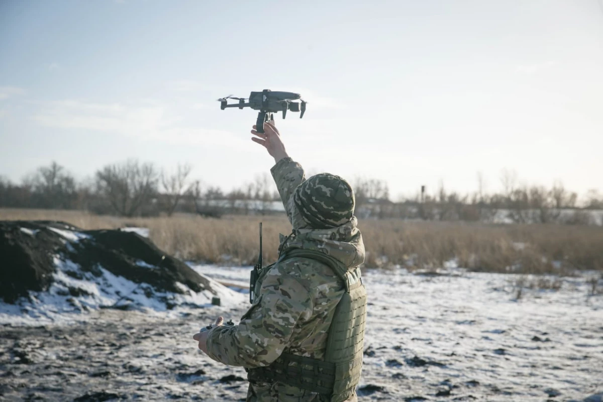 Штурмовики группировки «Запад» провели на полигоне занятия по применению малой беспилотной авиации - tvspb.ru