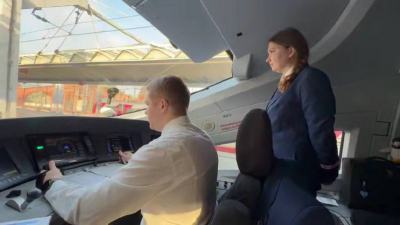 Первая в истории РЖД женщина-машинист «Сапсана» совершила дебютный рейс