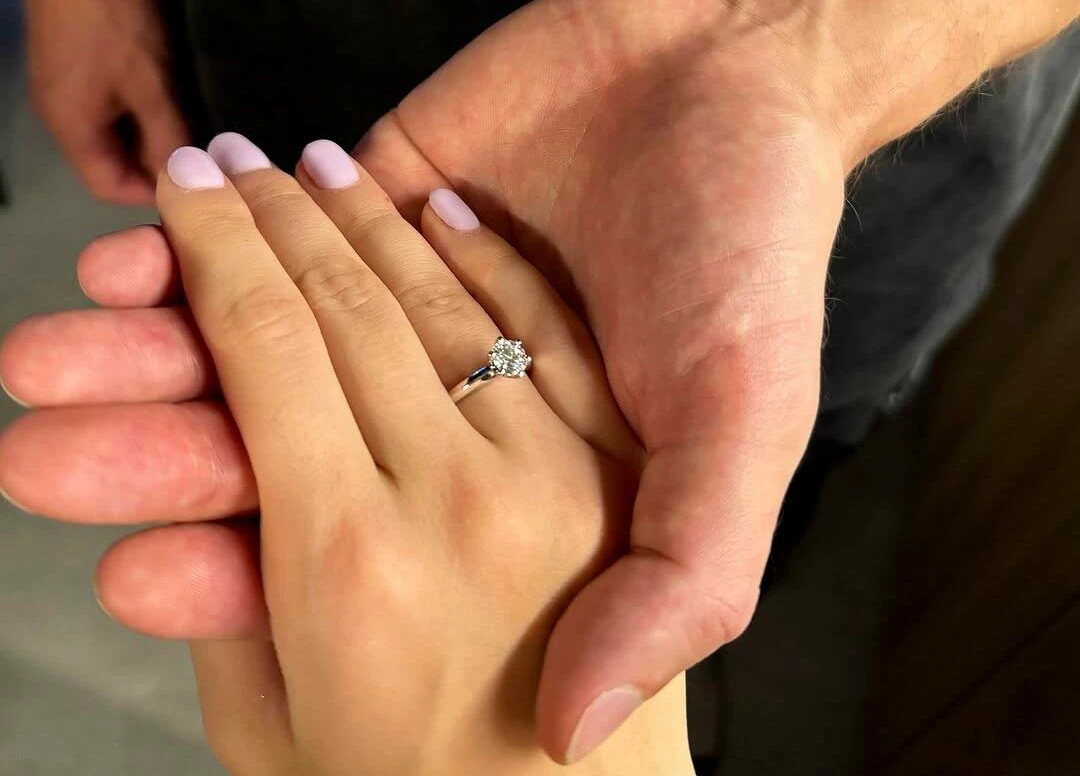 Дина Аверина выходит замуж за фигуриста Дмитрия Соловьева - tvspb.ru