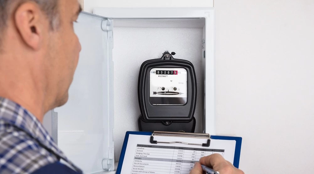 Житель Выксы лишился 660 тысяч рублей при записи на проверку электросчетчиков - tvspb.ru