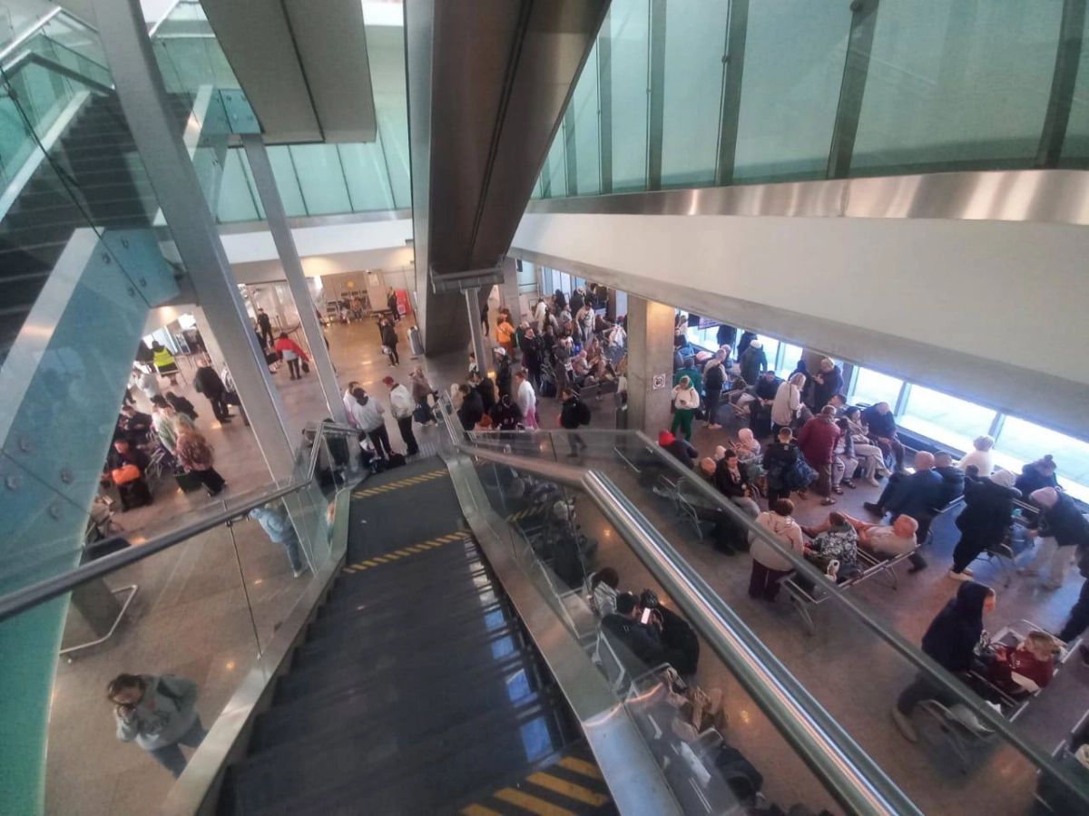 Самолет, летевший из Москвы на остров Кайо-Коко, экстренно сел в Пулково – на борту было 434 человека - tvspb.ru