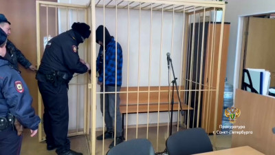 Обвиняемого в изнасиловании сотрудницы салона красоты отправили в «Кресты»