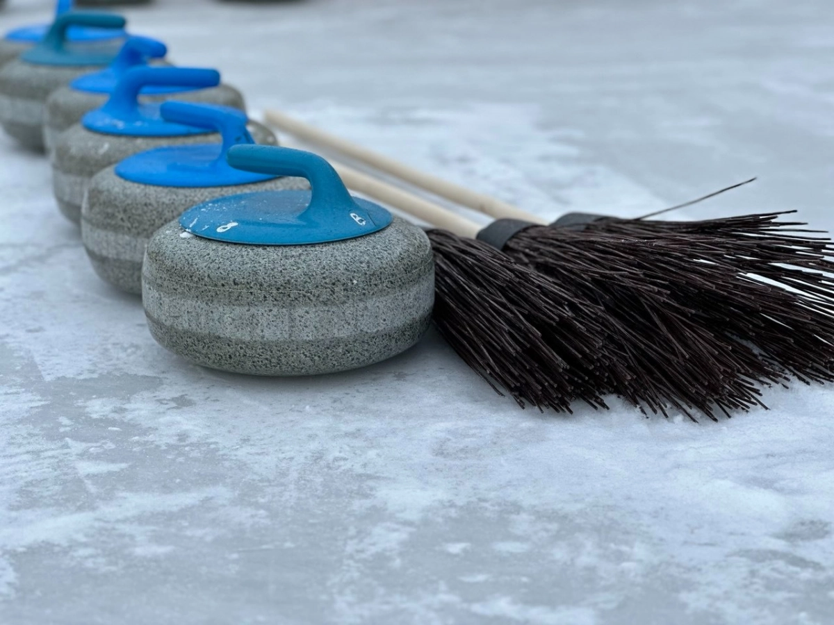 «День керлинга» пройдет на Большом катке Елагина острова - tvspb.ru