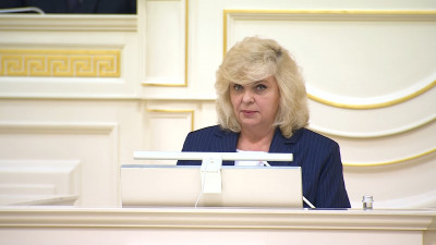 Омбудсмен Светлана Агапитова выступила с докладом на заседании Законодательного Собрания Петербурга