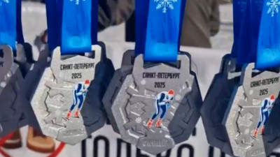 600 атлетов приняли участив в третьем этапе Лыжных гонок на Кубок Губернатора в Приморском парке Победы