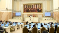 Выборы омбудсмена по правам ребенка, награждение, земля для инвесторов: как прошло заседание ЗакСа в Мариинском дворце