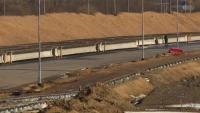 Временное движение по путепроводу в створе Петербургского шоссе в составе Южной Широтной магистрали запустят в этом году