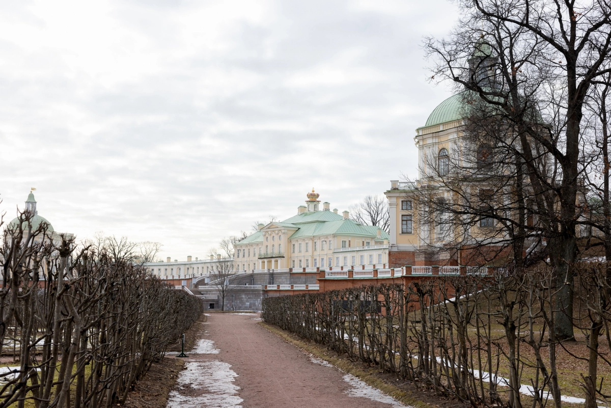 8 марта вход в Большой петергофский дворец и Большой Меншиковский дворец станет бесплатным для женщин - tvspb.ru