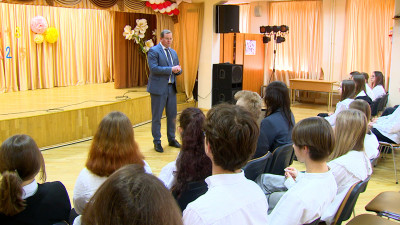 Петербургский школьник стал 50-тысячным участником Всероссийской образовательной программы «юНГа»