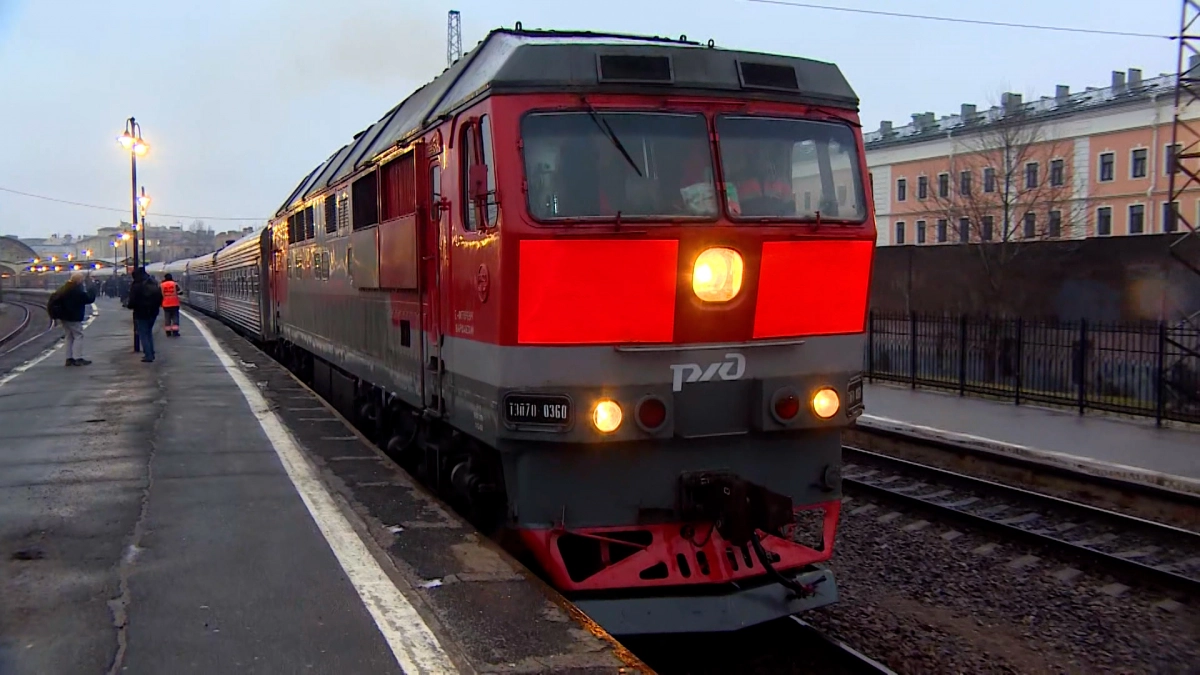 Два поезда задерживаются из Крыма в Петербург - tvspb.ru
