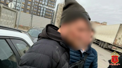 Двоих петербуржцев задержали за взятку в 20 миллионов от арестованного теневого банкира