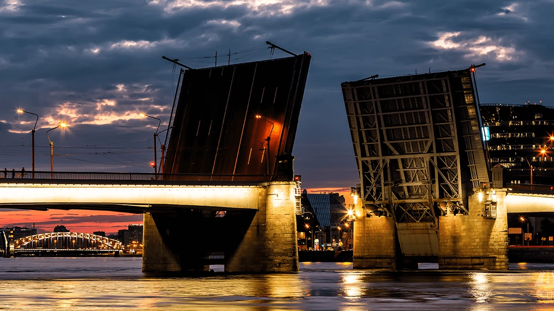 В Петербурге начинают разводить мосты - tvspb.ru