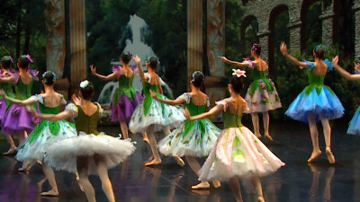 Казахская национальная академия хореографии выступила на сцене Театра балета Бориса Эйфмана