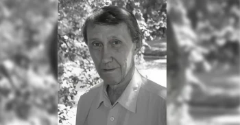 Александр Беглов простился с автором слов гимна Санкт-Петербурга Олегом Чупровым