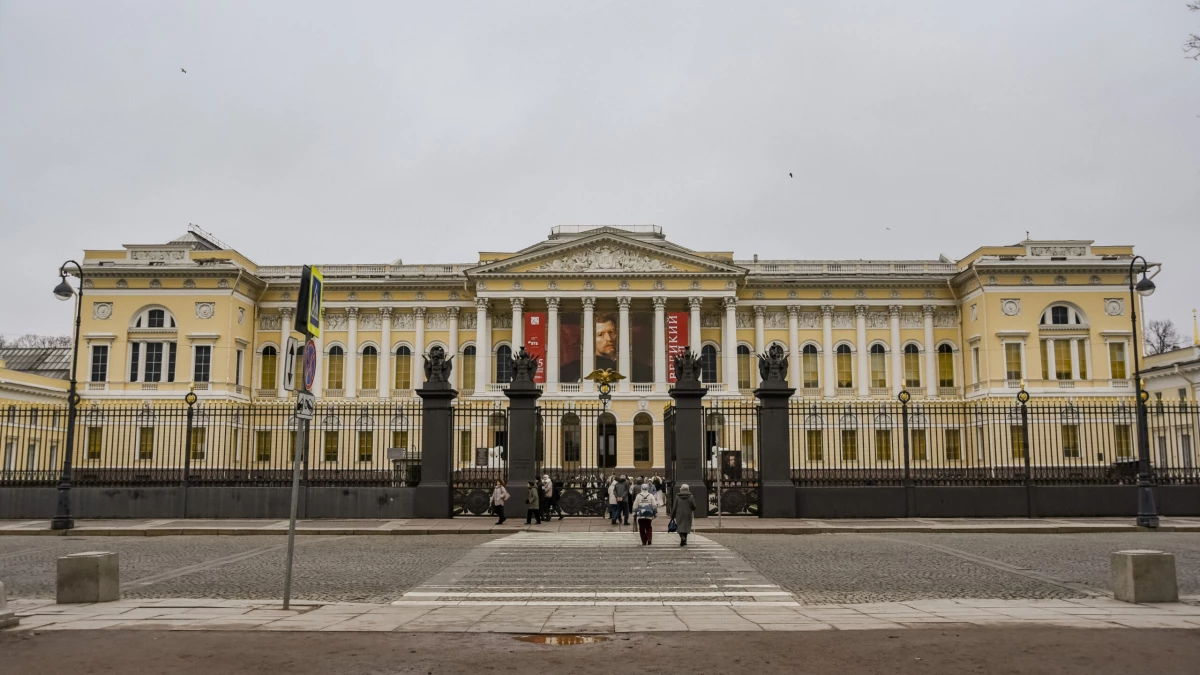 Алла Манилова рассказала о рекордах Русского музея - tvspb.ru