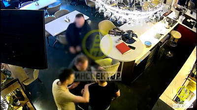 Мужчины приехали на «Бентли» в ресторан на юго-западе Петербурга, чтобы устроить там дебош