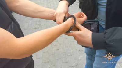 В Гатчине 18-летний рецидивист устроил серию погромов