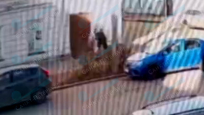 Двое самокатчиков сбили пожилую петербурженку