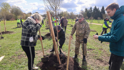 Александр Беглов: Более 176 тысяч петербуржцев приняли участие в общегородском субботнике