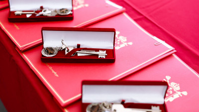 Александр Беглов: С начала 2025 года город предоставил свыше 400 квартир ветеранам боевых действий, другим льготным категориям и очередникам общей очереди