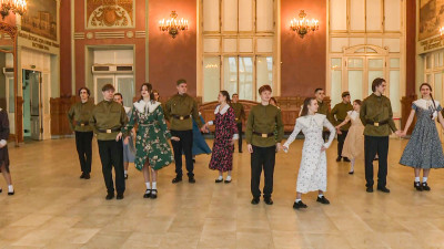 На Витебском вокзале прошла акция «Вальс Победы»