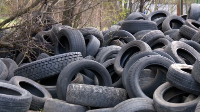 В Выборгском районе петербуржцы отправили на переработку почти три тонны шин