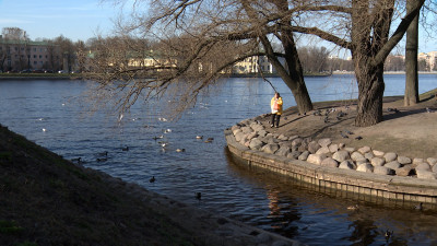 Петербург побил вековой температурный рекорд: воздух прогрелся до +22,5°