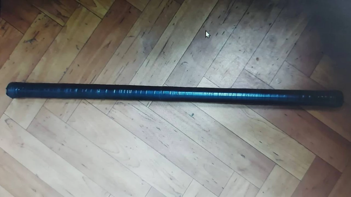 Петербуржец пойдет под суд за избиение мужчины трубой и грабеж 9 тысяч рублей - tvspb.ru