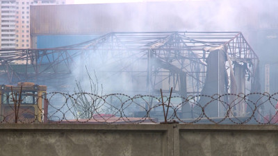 Мощный пожар в Дизельном проезде локализовали на площади 500 «квадратов»