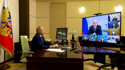 Владимир Путин провел совещание с правительством по экономическим вопросам