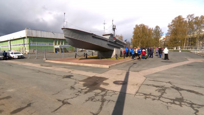 На Наличной улице открыли обновленный памятник морякам торпедных катеров